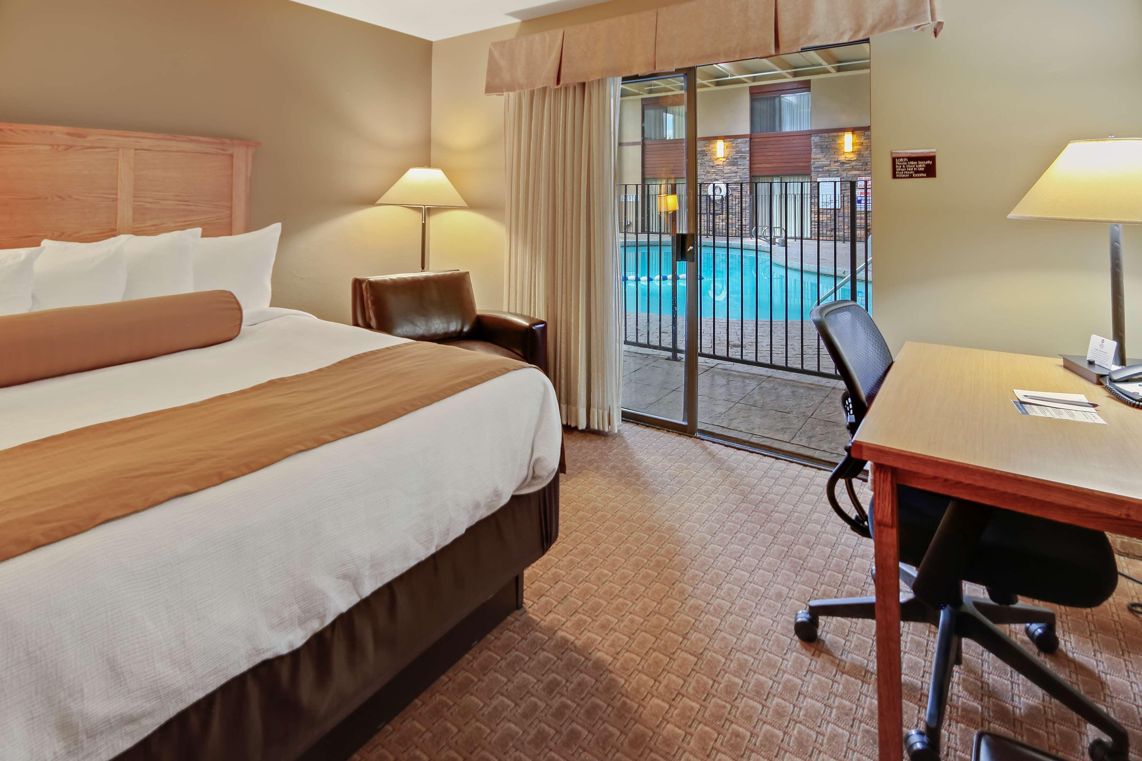Best Western Plus Grantree Inn Боузман Екстериор снимка